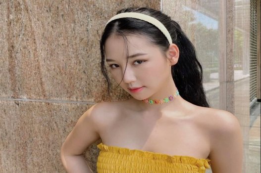 phim sex teen mới lớn Vợ dâm nứng lồn nhờ chồng móc lốp